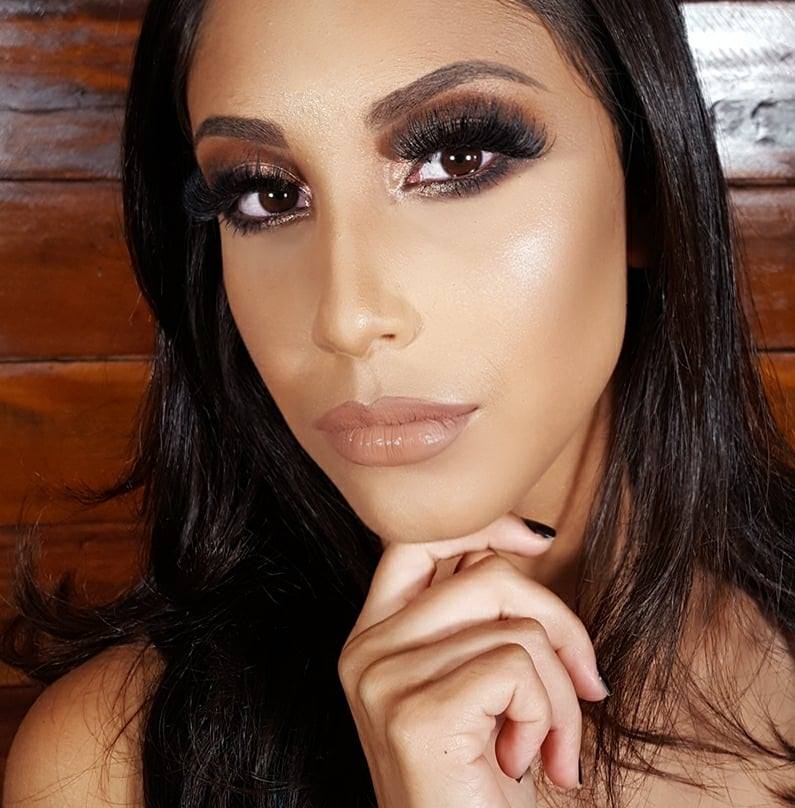 Leeh Miineo makeup