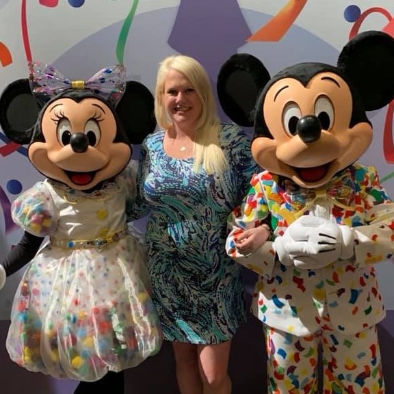 MickeyTravels - Holly Ramey