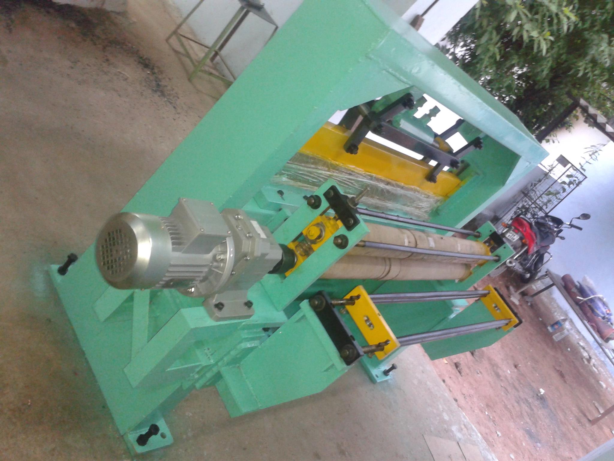 SGK Industries brings you a high-performance Automatic Coconut Cutting ...