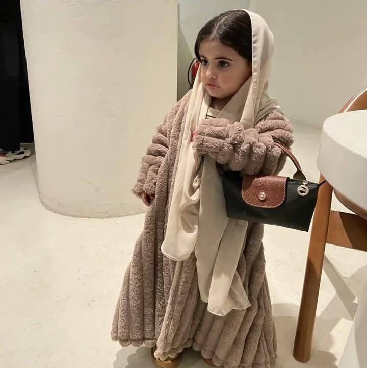 Omnia Mohsen - ماما مش بس شافت كتير في حياتها ماما اتوجعت... | Facebook