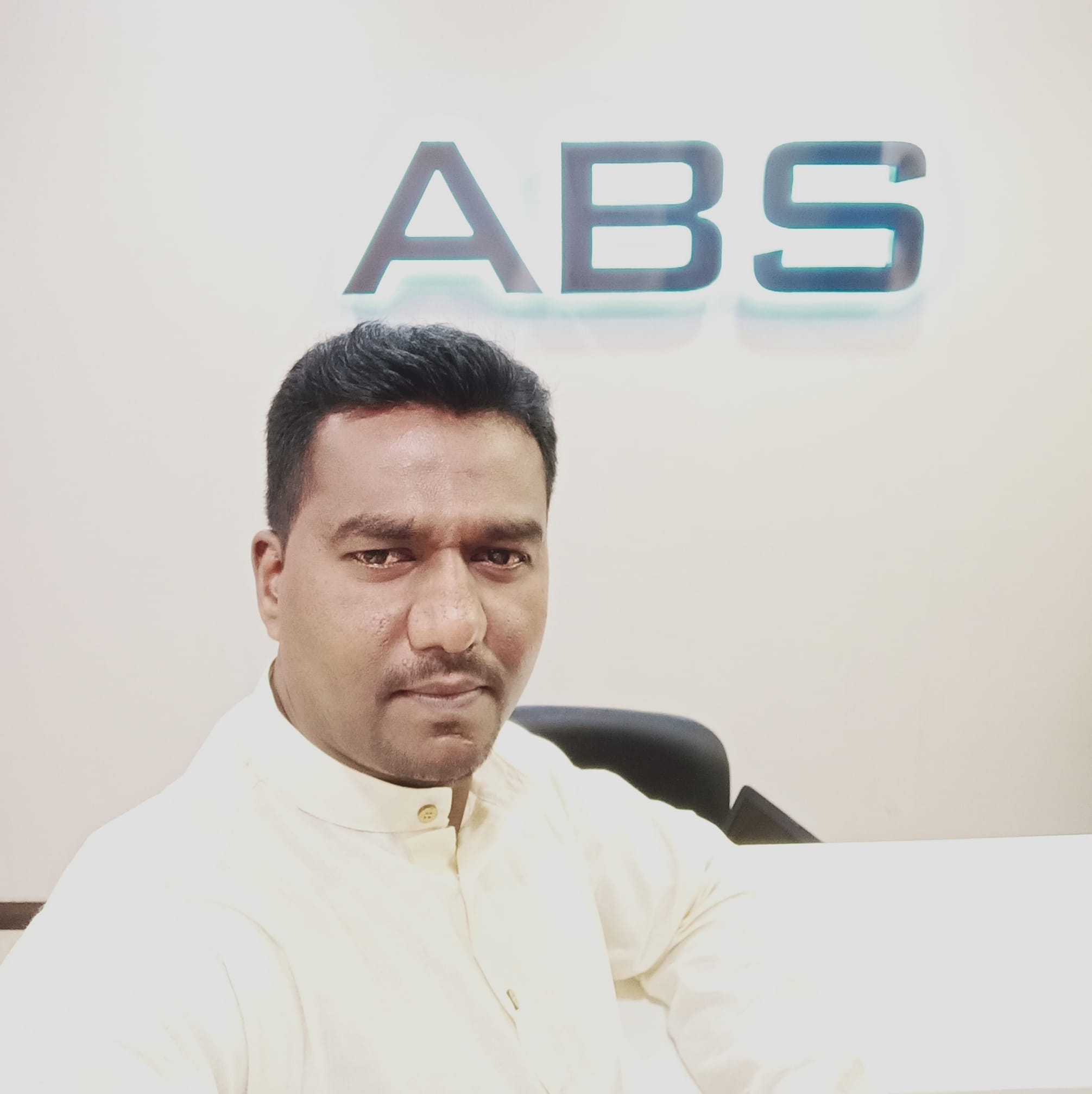 William R Joseph