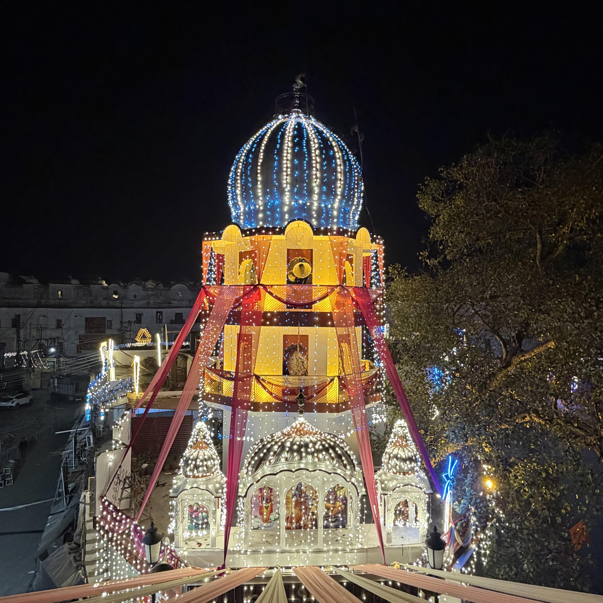 Shri... - Shri Raj Rajeshwar Shiv Mandir, Qila Chowk, Patiala