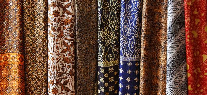 Rumah Jahit Batik - Ida Ruth Talalla learned batik making when she was ...