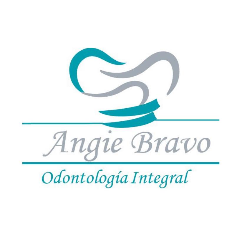 Dra. Angie Bravo Santiago de Cali
