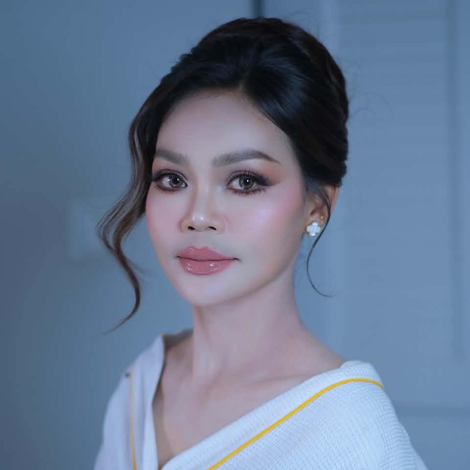 រួមការ ងារជាមួយអុីណៃ សំអាងការ ផាត់មុខ និងធ្វើ ធ្វើ ...