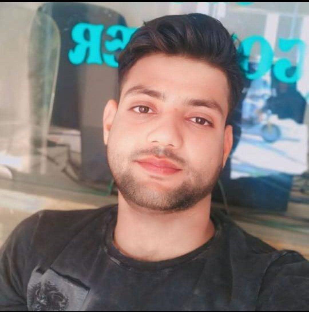Alam S Avesh
