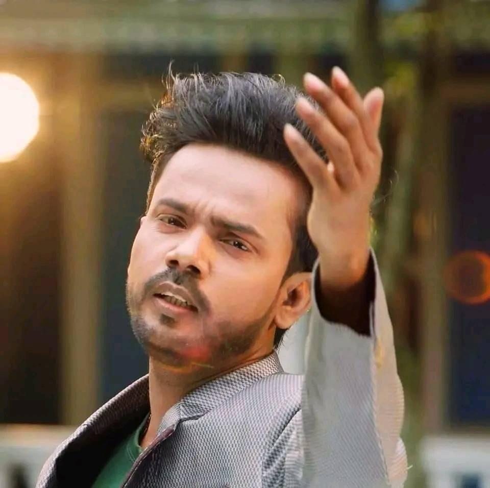Hero Alam - হিরো আলম (@heroalam07) • Facebook