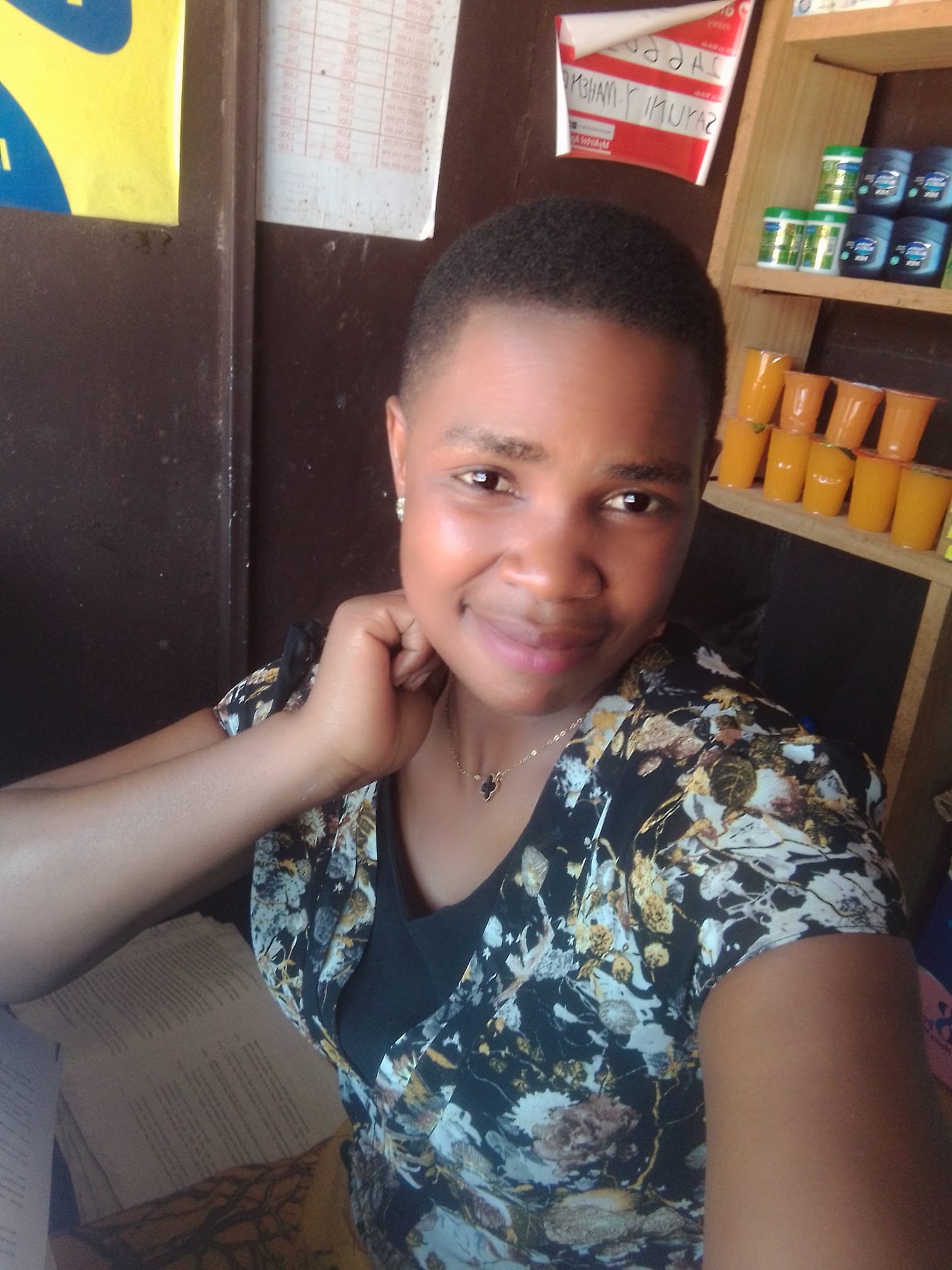 WEMA WA MUNGU UMENIZUNGUKA | Umoja Katika Kristo