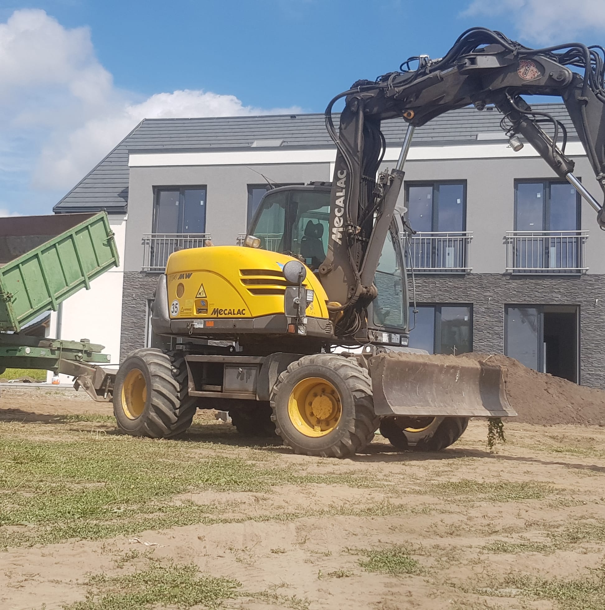 BUDEX usługi... - BUDEX usługi ogólnobudowlane