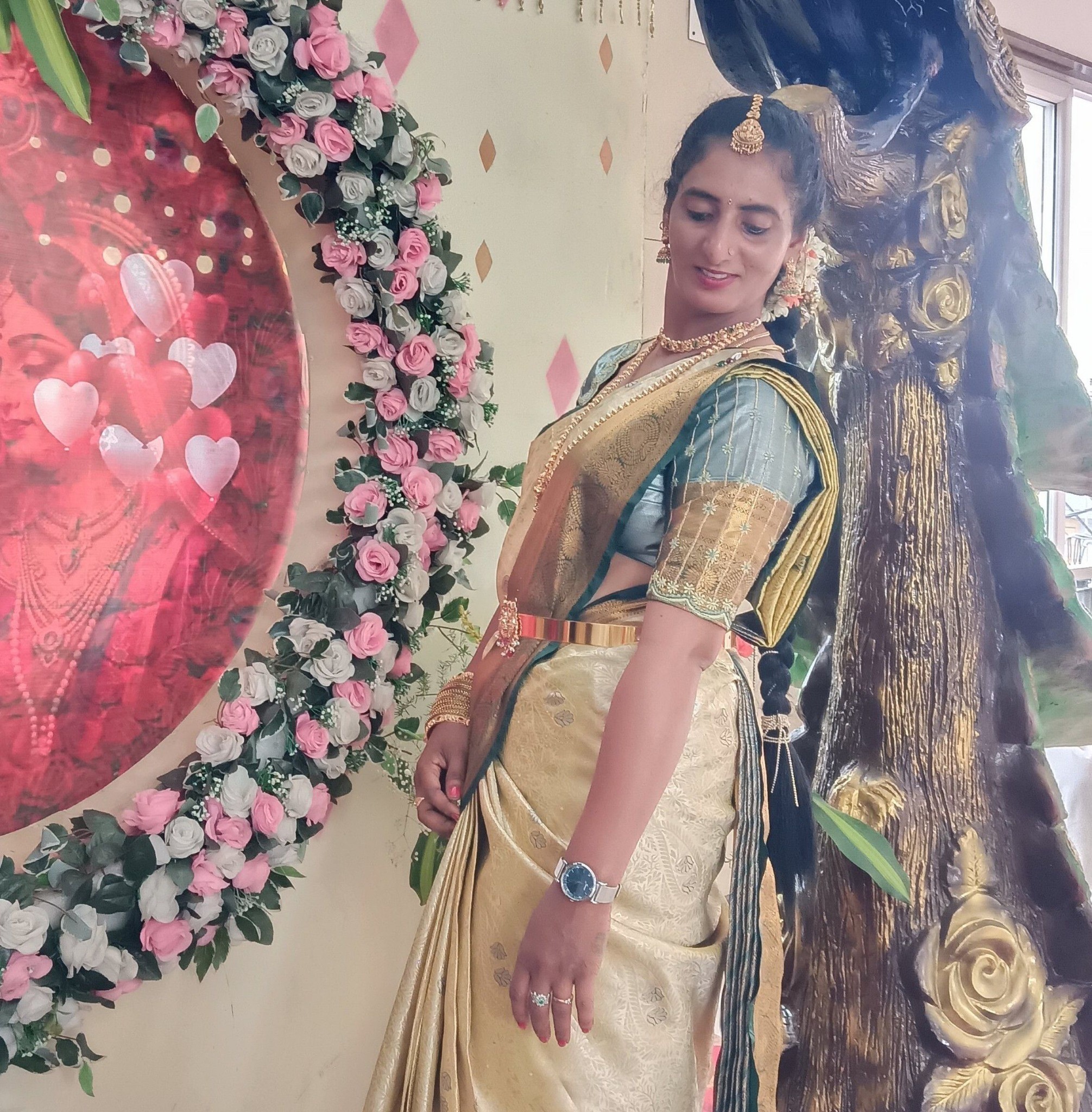 Divya Divya