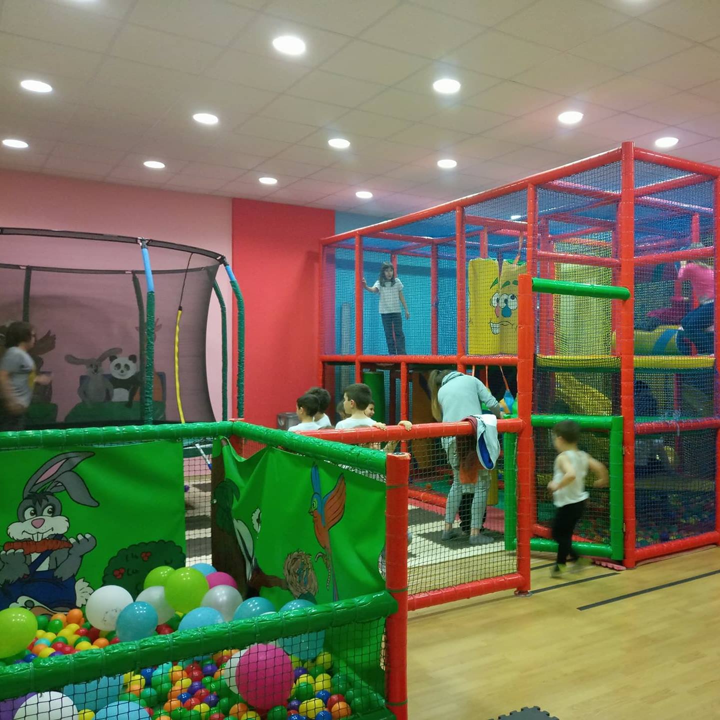 PLAY lab | Karpenísion