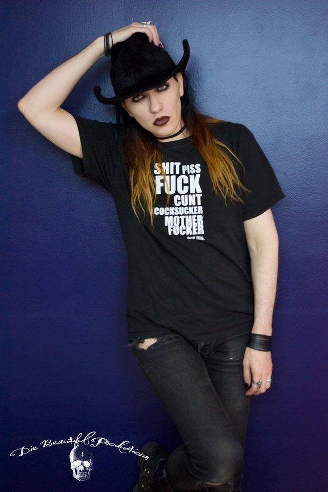 Manzin - Alt Androgynous Male Model