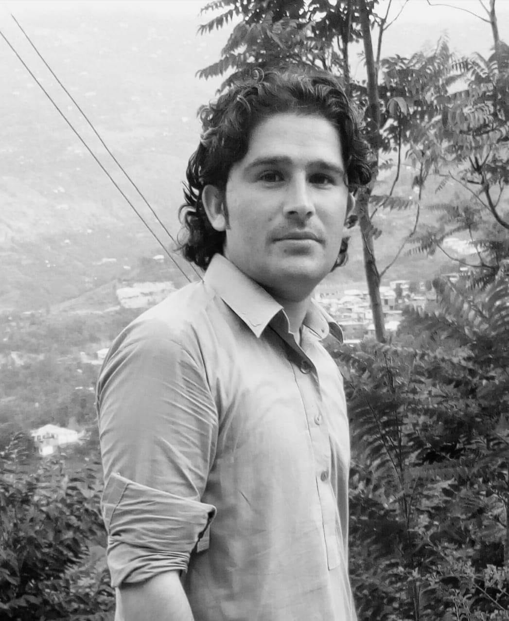 Inam Khan