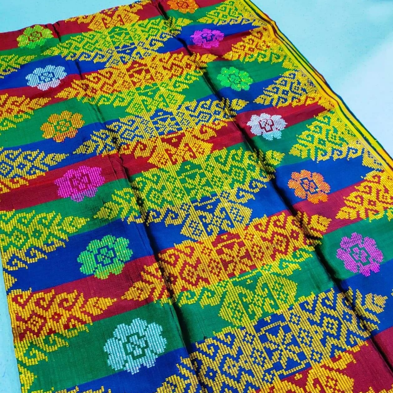 Hand Weaved Fabrics Inaul Malong | Sultan Kudarat