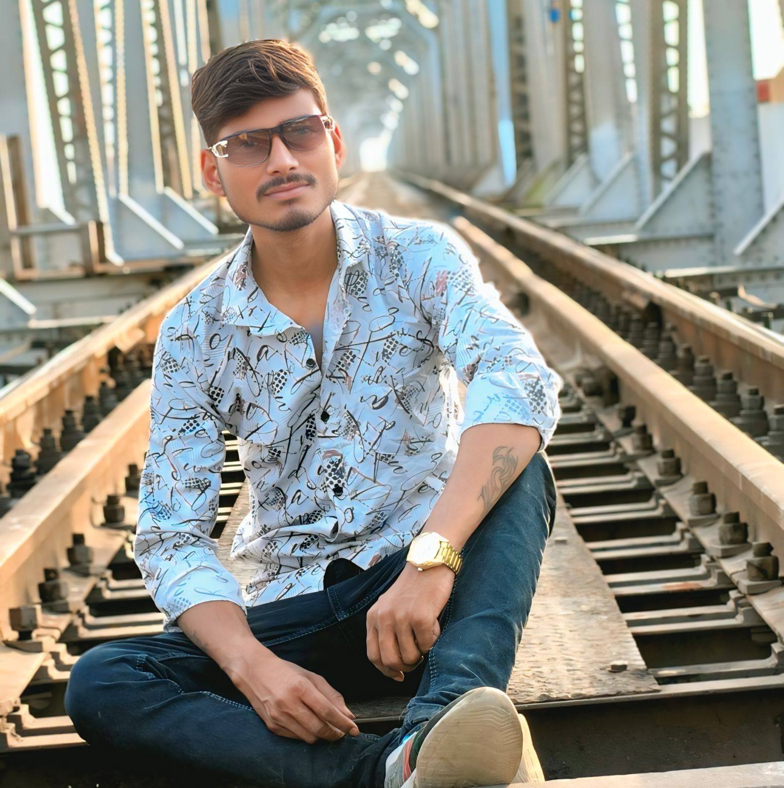 R's Govind Sahni