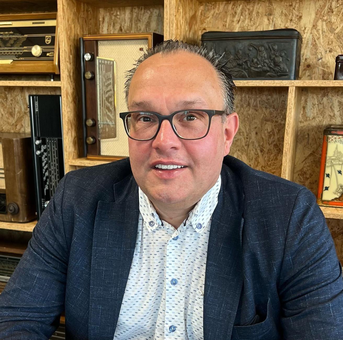 Van Roessel Recruitment