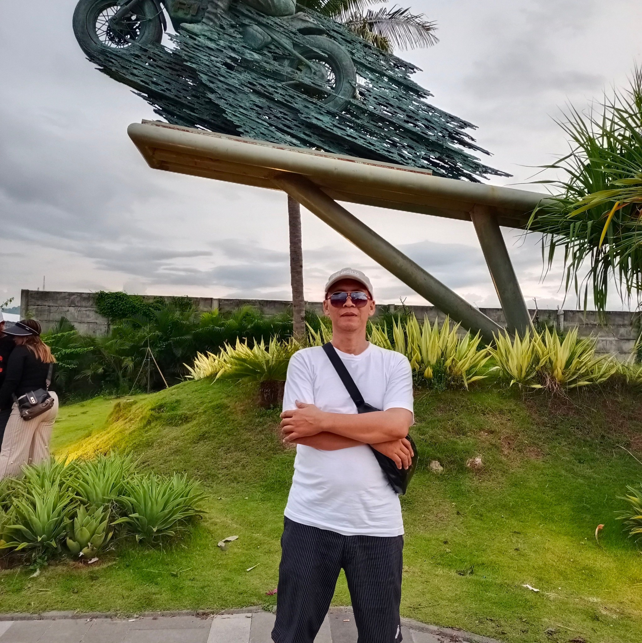 Wayan Wiratmika
