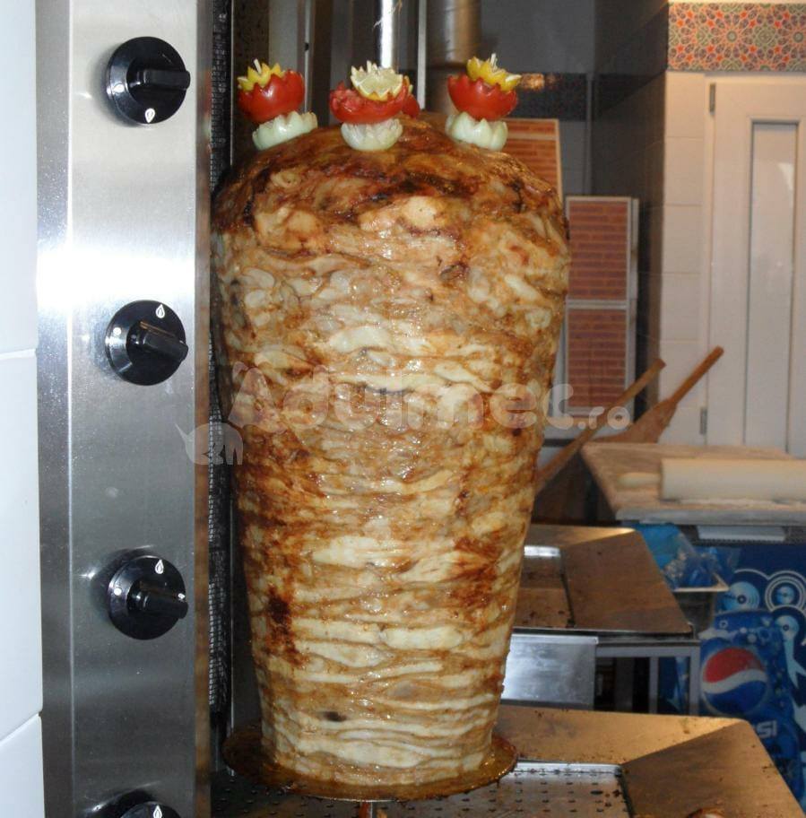 La Turcu Shaorma Si Kebap