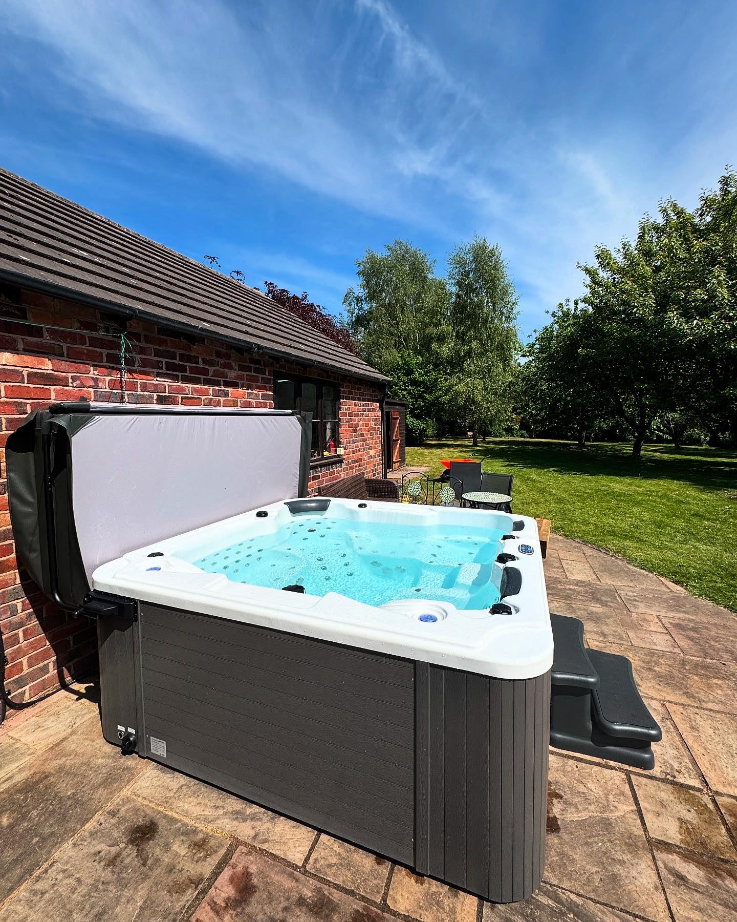Staffordshire Hot Tubs & Swimspas | Tunstall