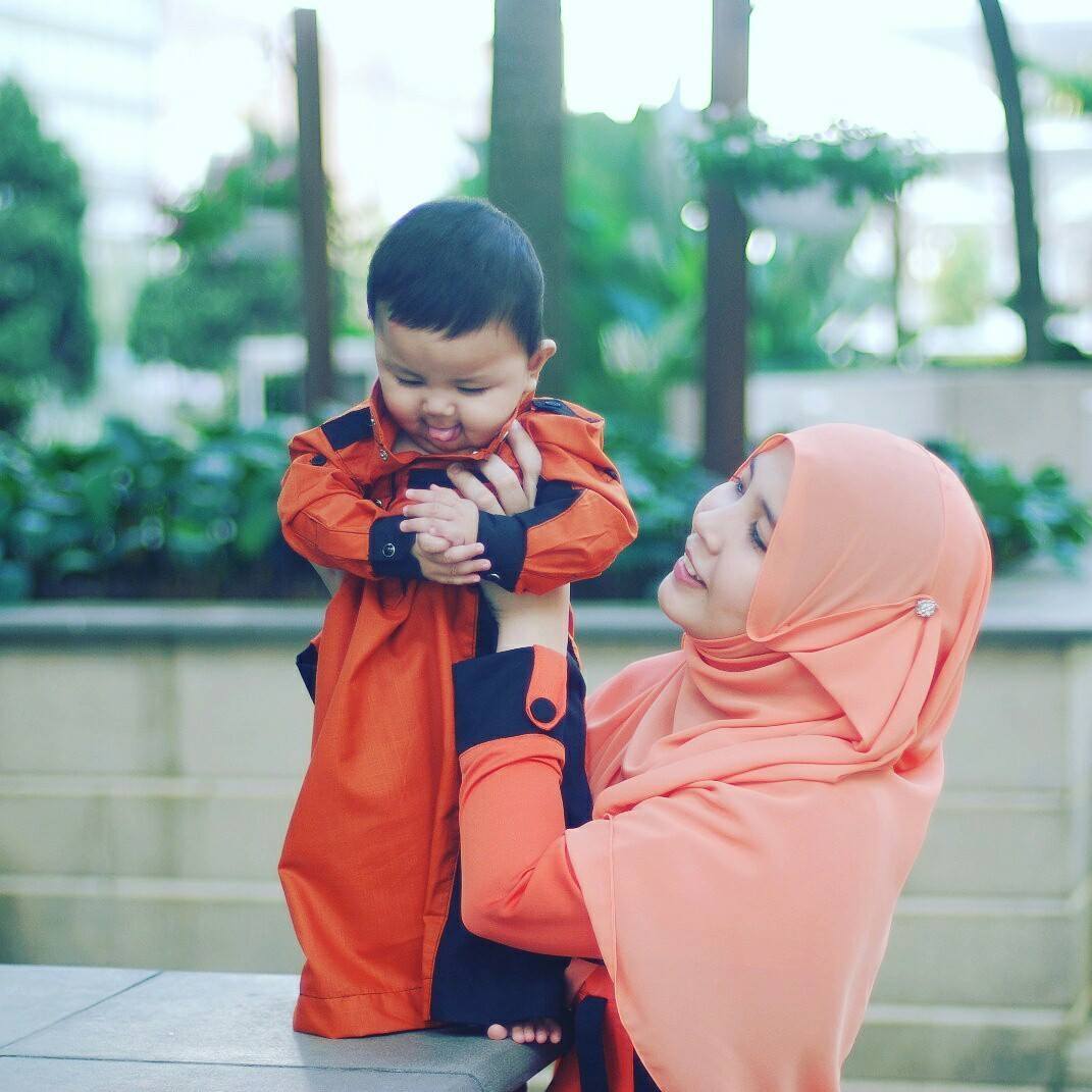 Ahza Apparel