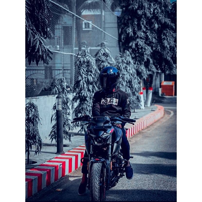 Rider Siam Nil Pori