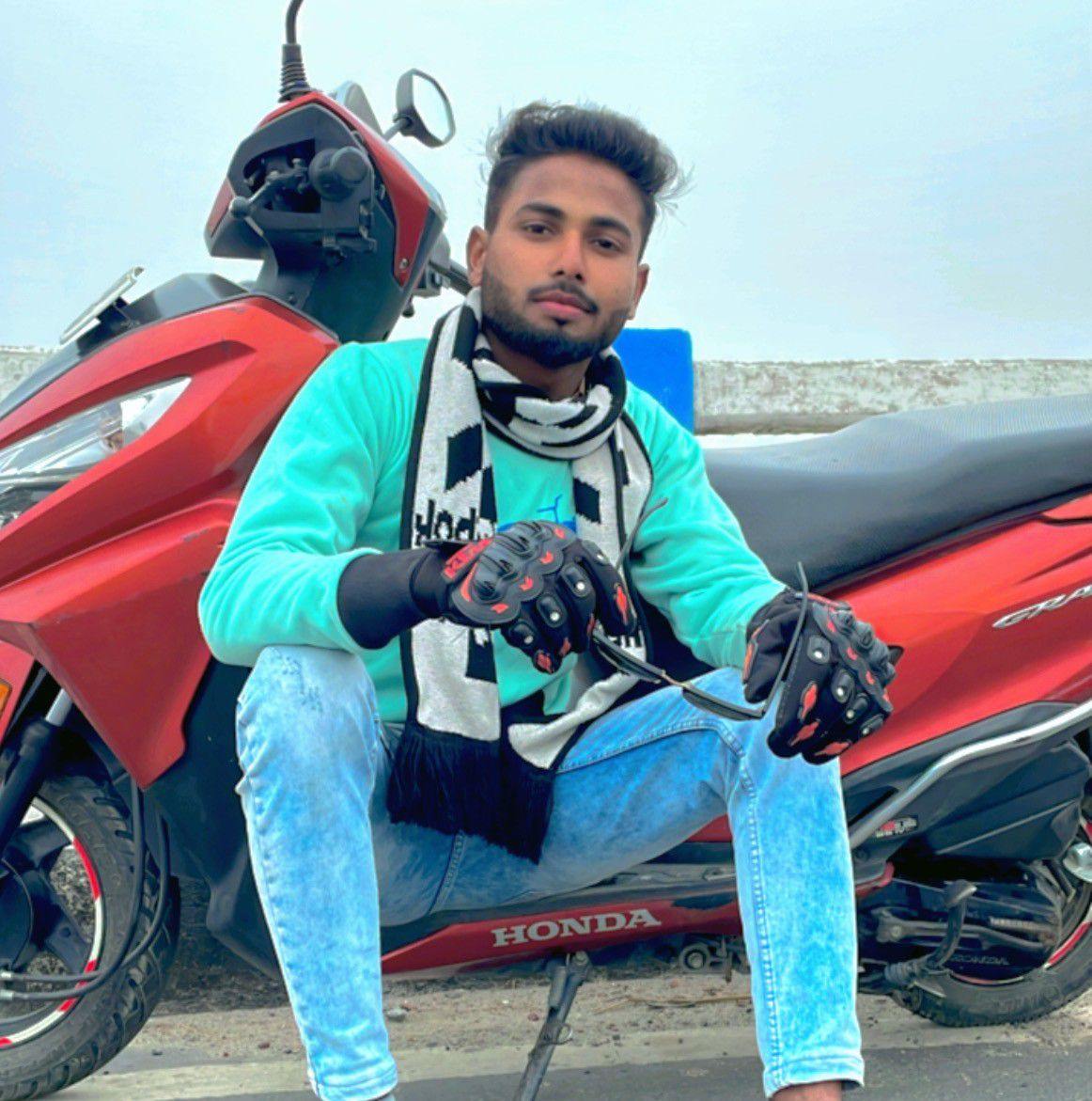 Adam Raj