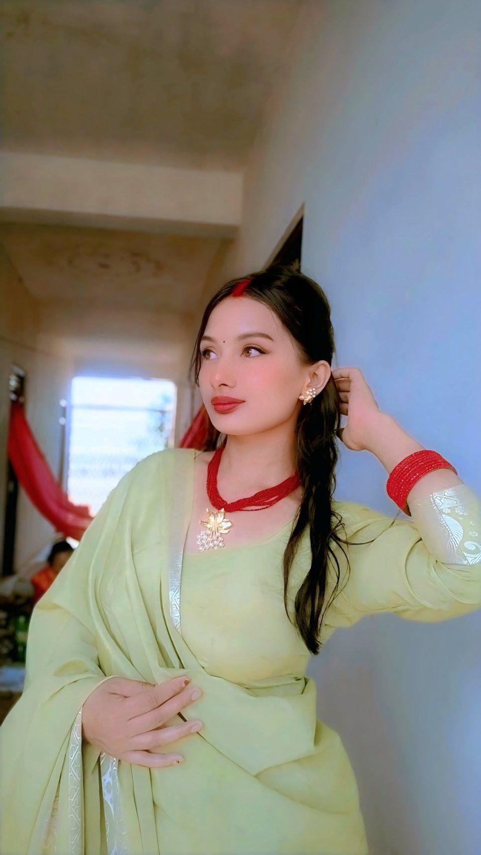 Riya - Who else love white ? 🤍 | Facebook