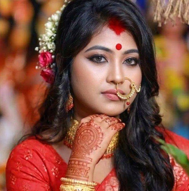 Modhumita Roy