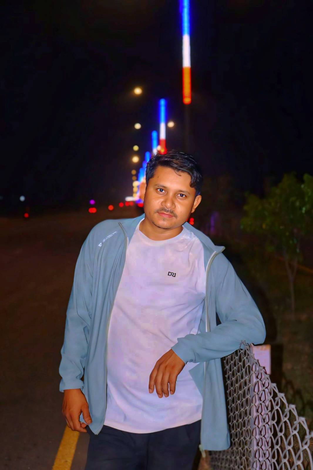 #SallaJhaiAmaSusairahin #MelidiousSong #GoodMorningToAll | Mohan Dhungana