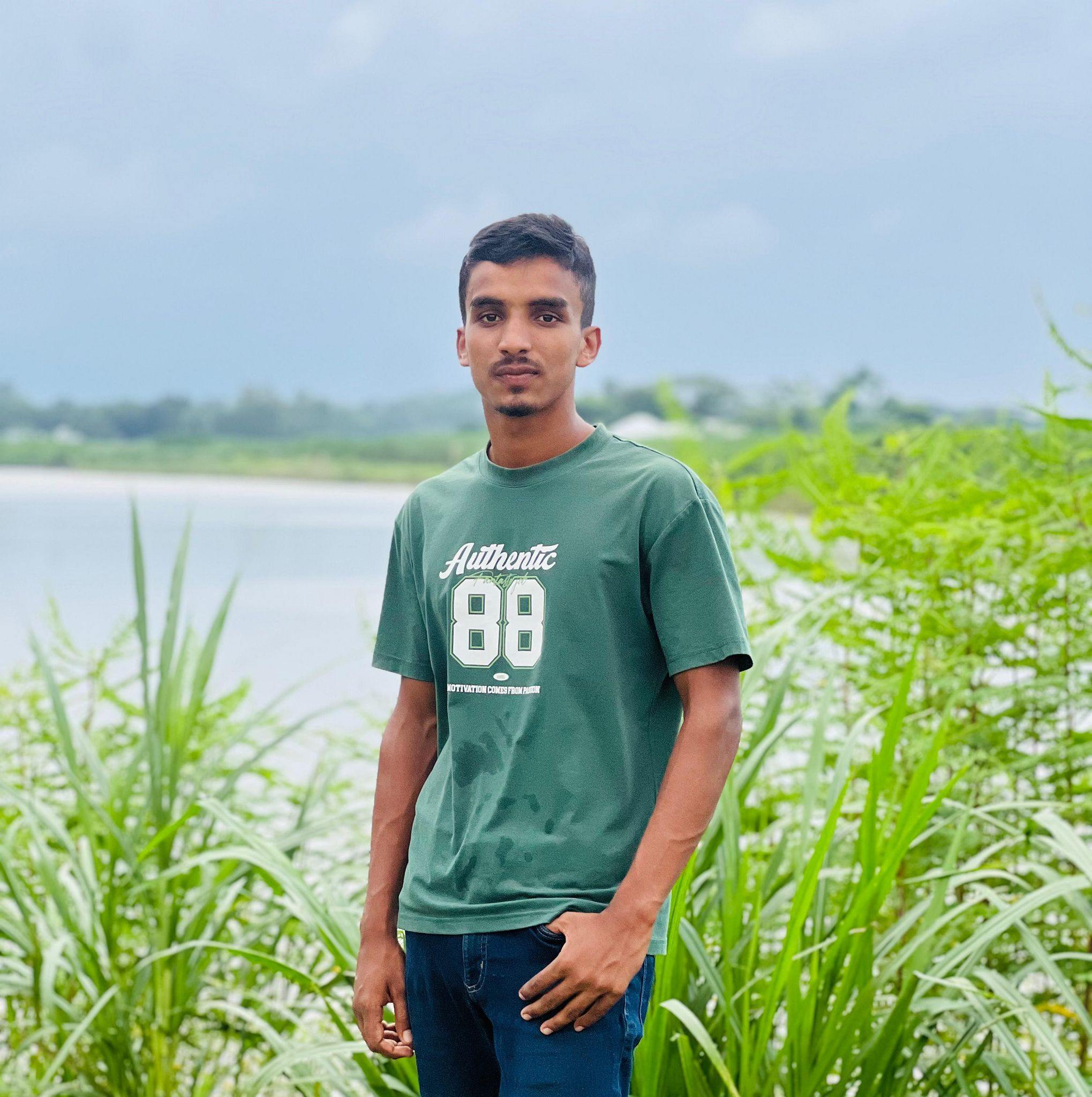 Emni🤍 #foryoupageシ #fypchallenge #unfrezzmyaccount #followmeonfacebook ...