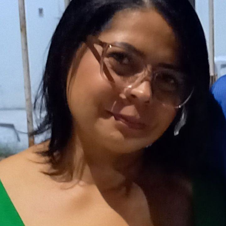 Convencendo a Lara a roubar um cachorro e ela aceitou de cara. Kkkk ...