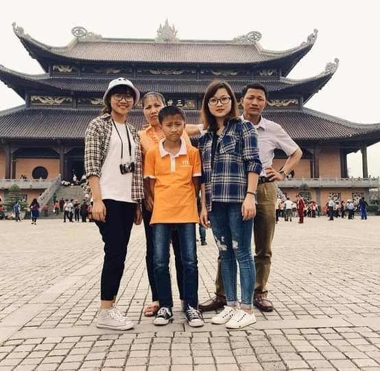 Nhờ nàng hái giùn tôi màu hoa thắm chưa tàn............ | Lê Hiền