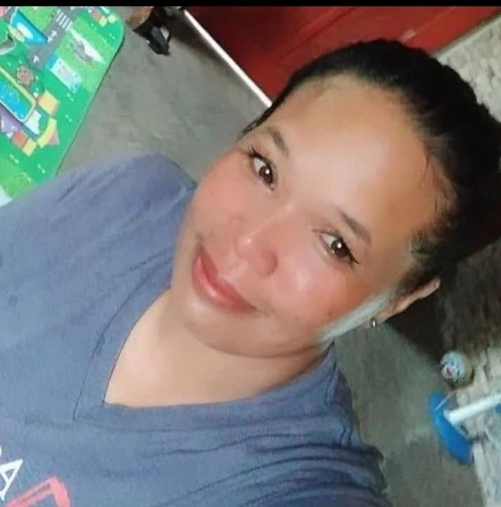 Marami n po ayungin ang nahuhuli sa lawa ng Taal may kasama pa tawilis ...
