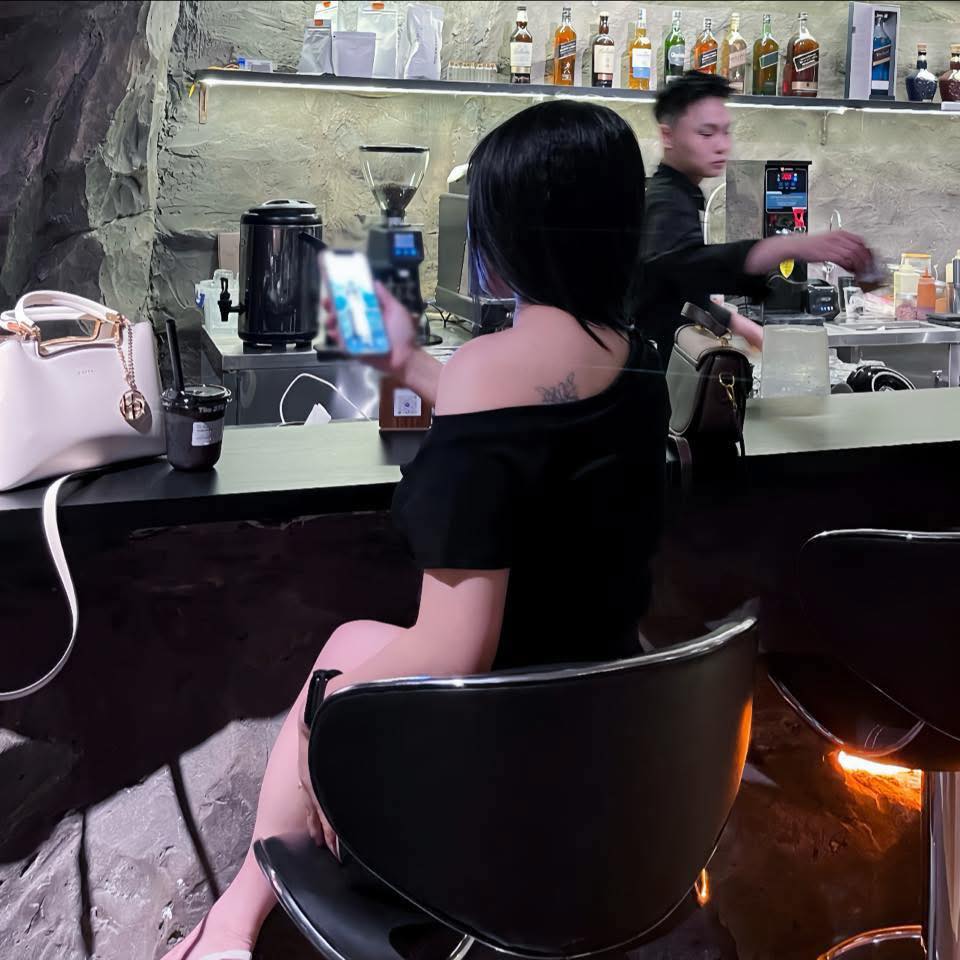 Hôm nay mình không làm nét nữa Để cho nó mờ😍 | Tũn Em | Facebook