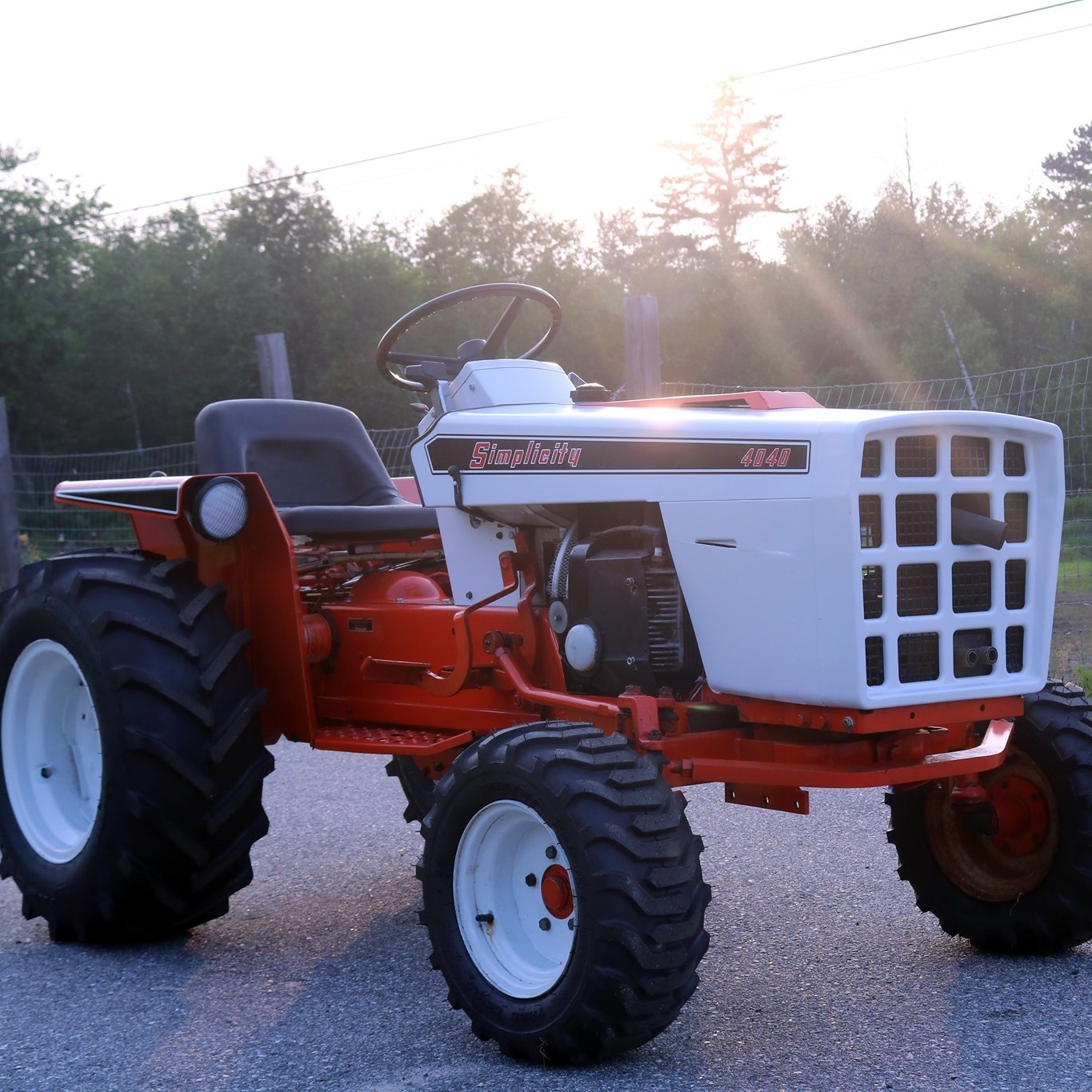 iSaveTractors - Our Simplicity 4040 with a CAT 0 disc harrow. Ser the ...