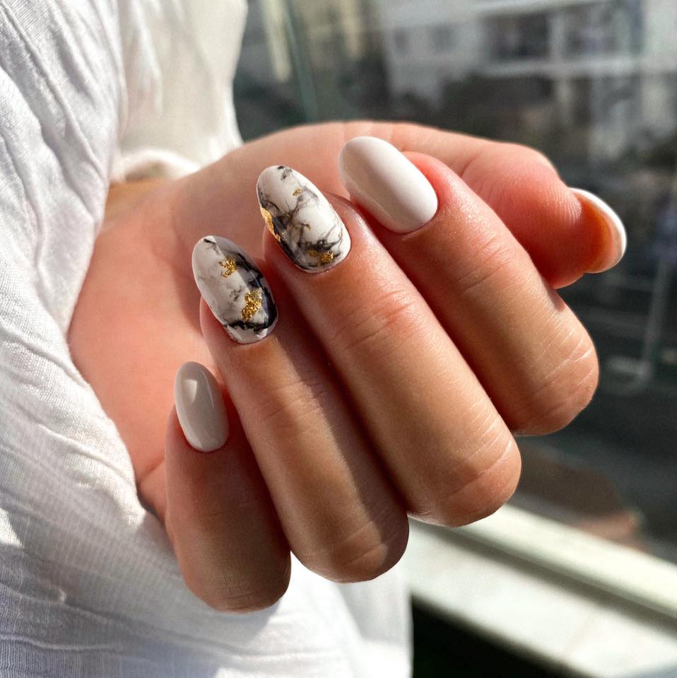 White Rabbit Nails | Ashqelon