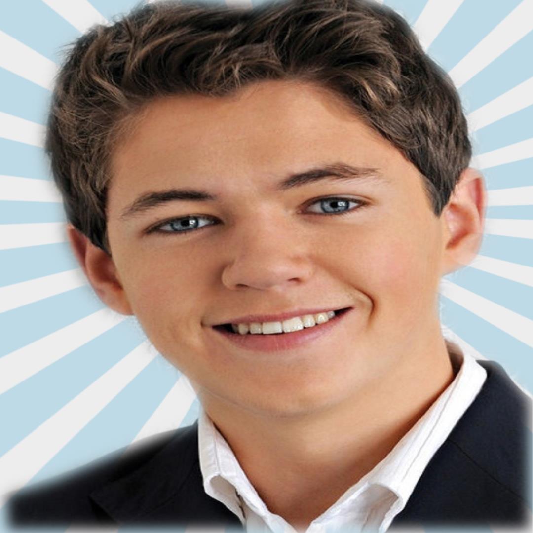 Damain McGinty Fan Page