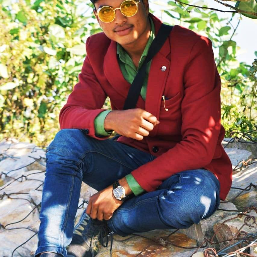 Journalist Ahmad Rza Khan Official