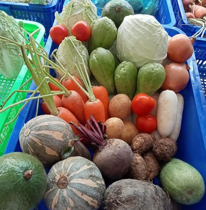 Buôn rau bán củ