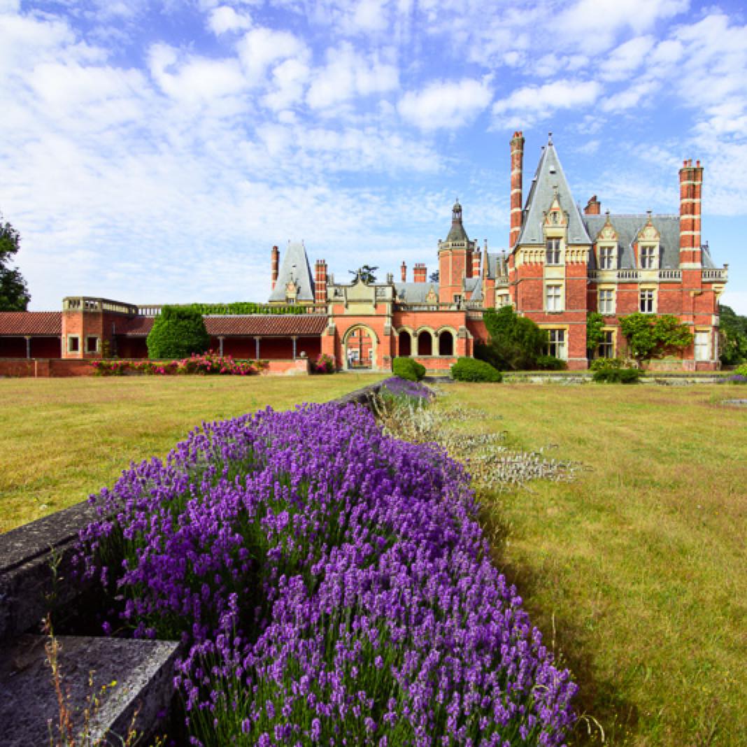 Minley Manor