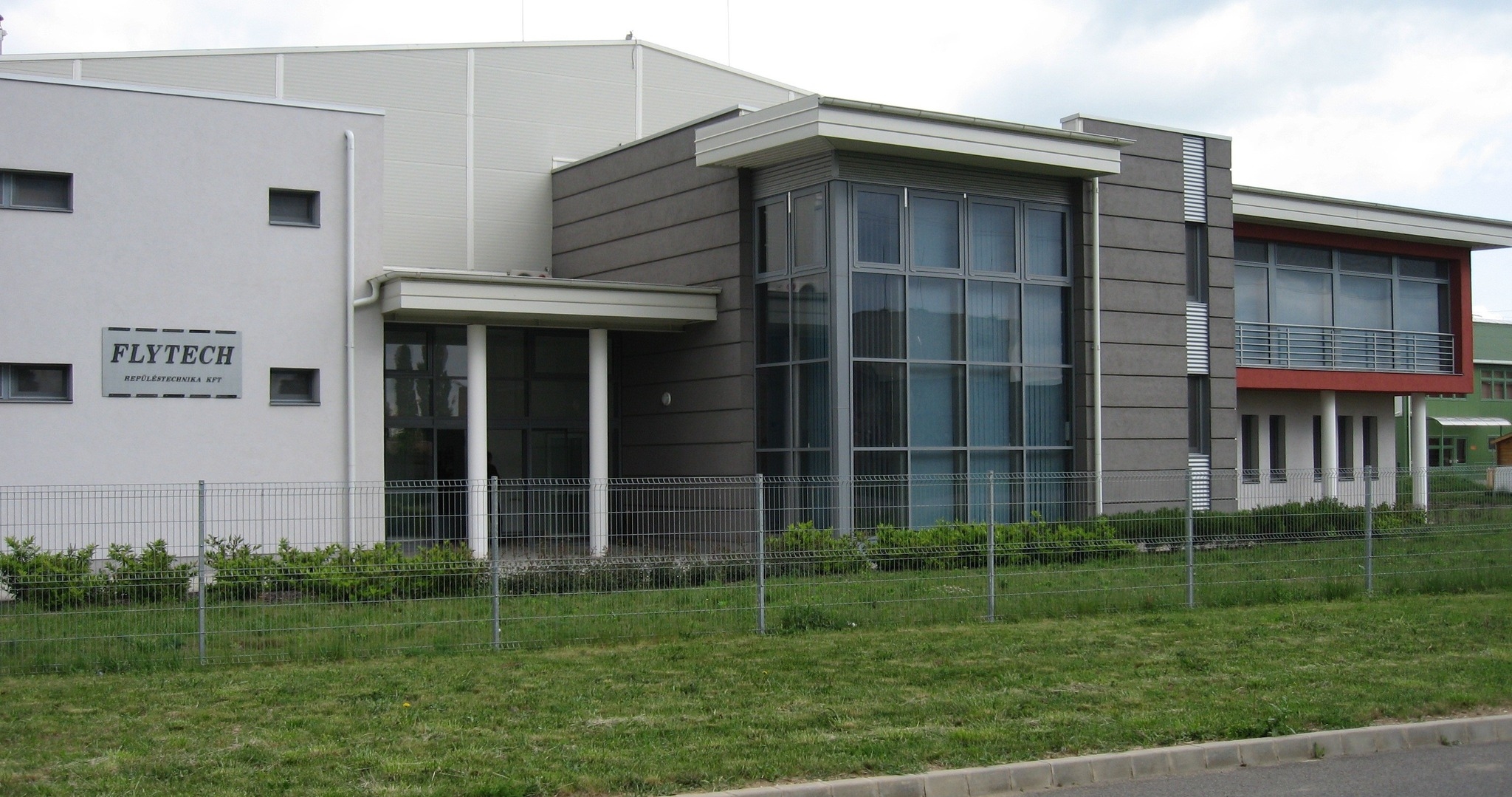 Flytech Repüléstechnika Kft. | Szombathely