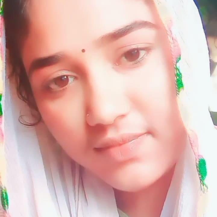 Preeti Rajput | Etah