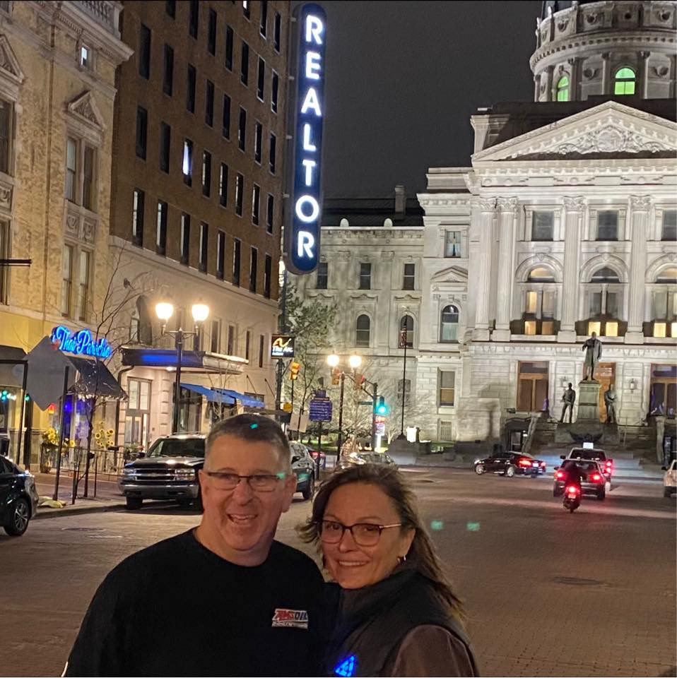Roger and Susie West, Brokers - United Real Estate Chicago