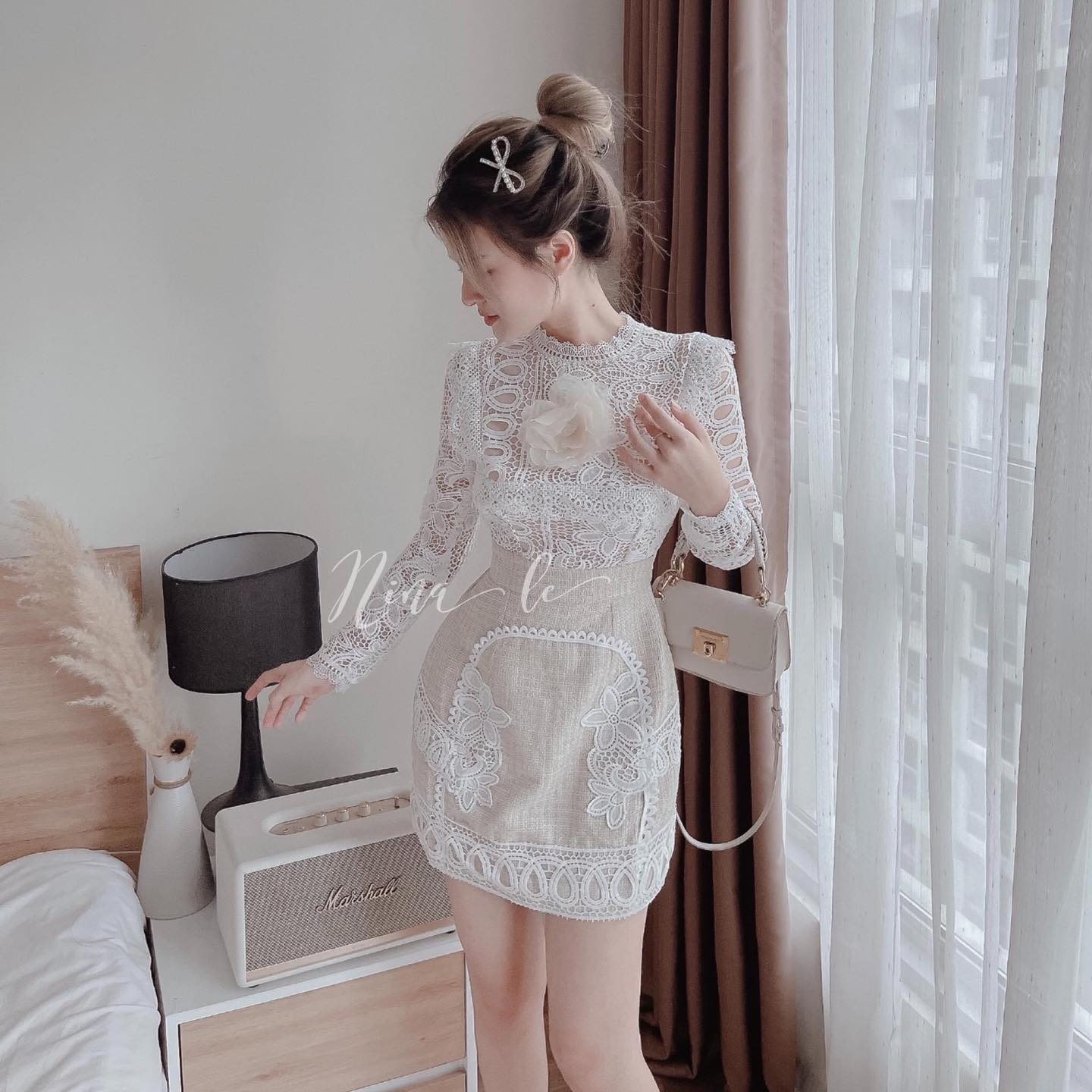 NINA LEE