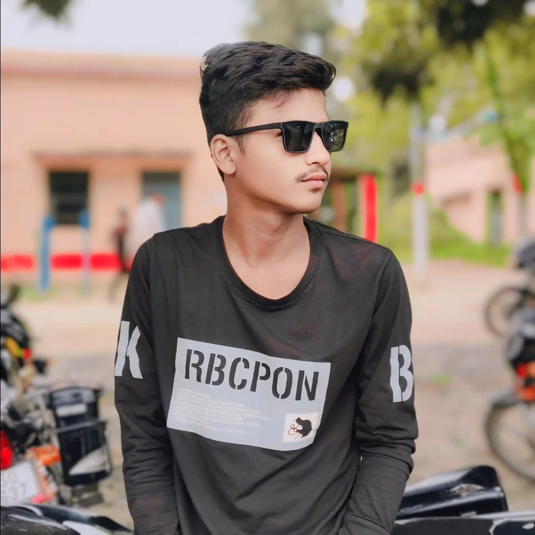 बे आवाज है लाठी उसकी 🥰🥰🥰🙏🚩🙏🙏 #TrendingReels #KarmaQuotes #LifeLessons # ...
