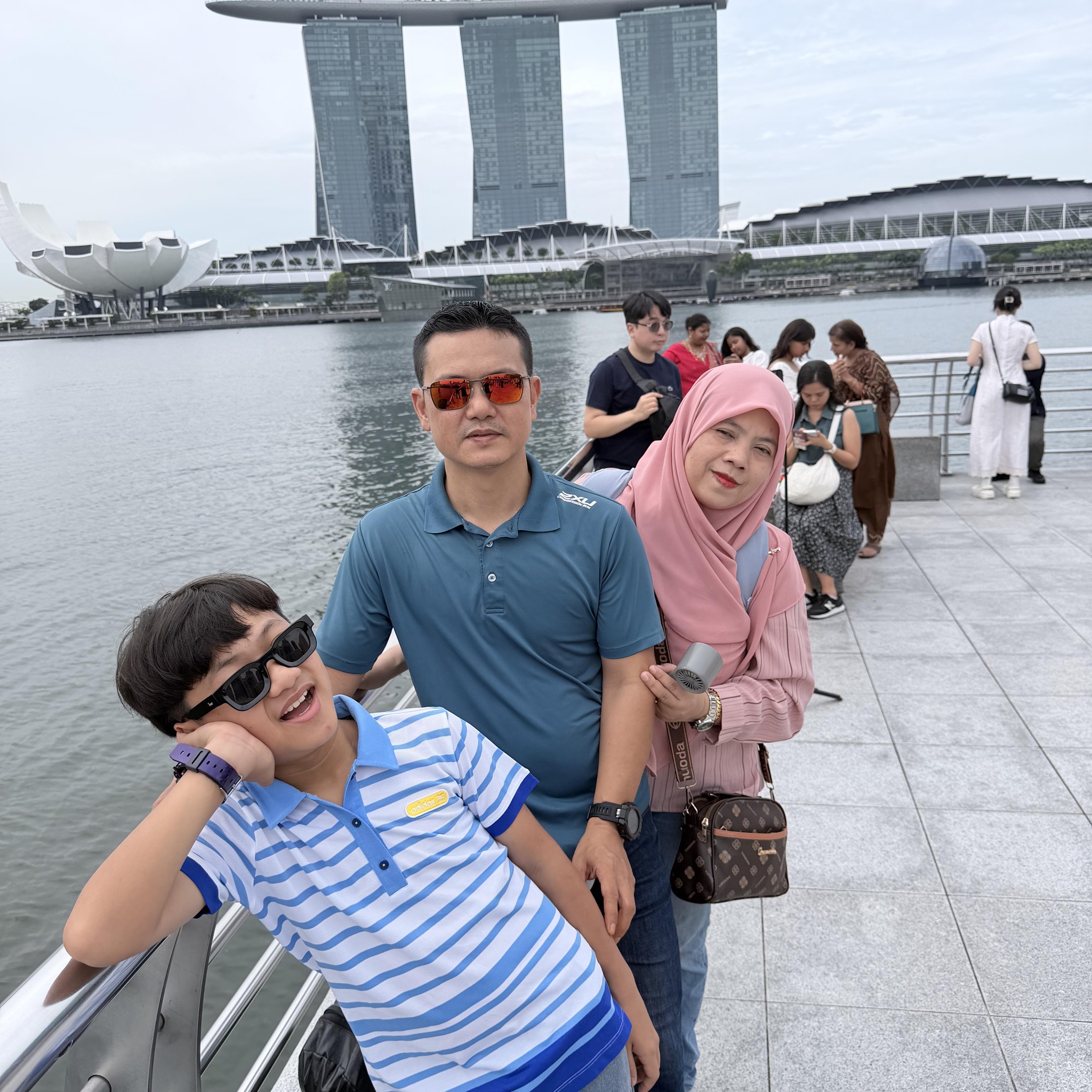 Angah Angah Idola