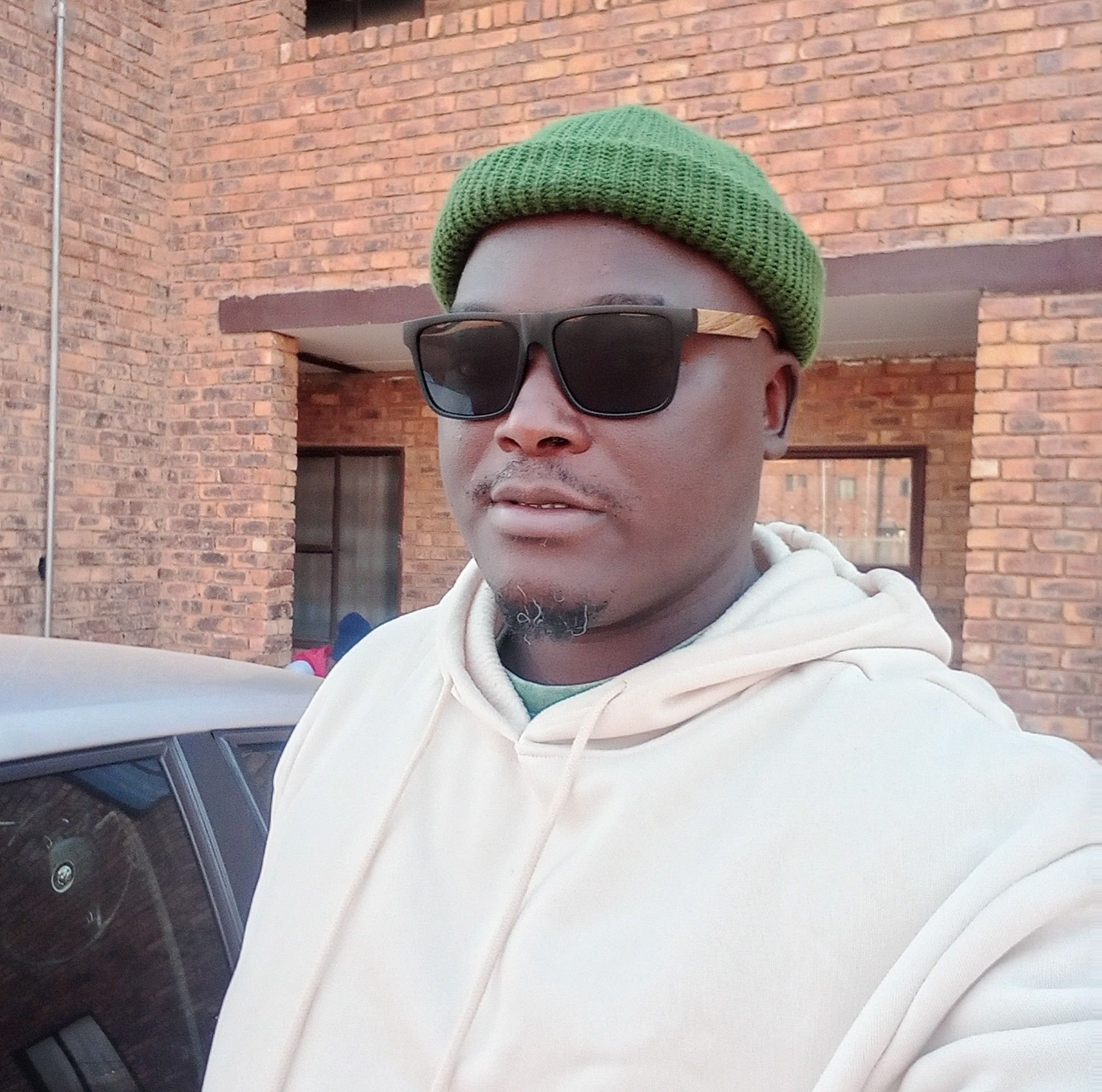 ndiks-zantsi