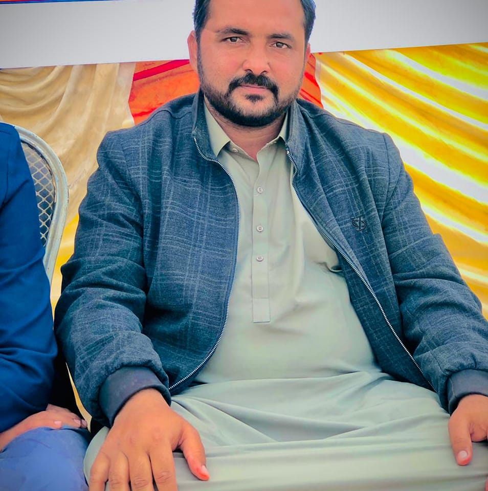 سنڌ پوليس جو پھريون دفعو چگو ڪم mqm جي گنڊن کي سٽڪو ڀائو وارن جا پاجاما ...