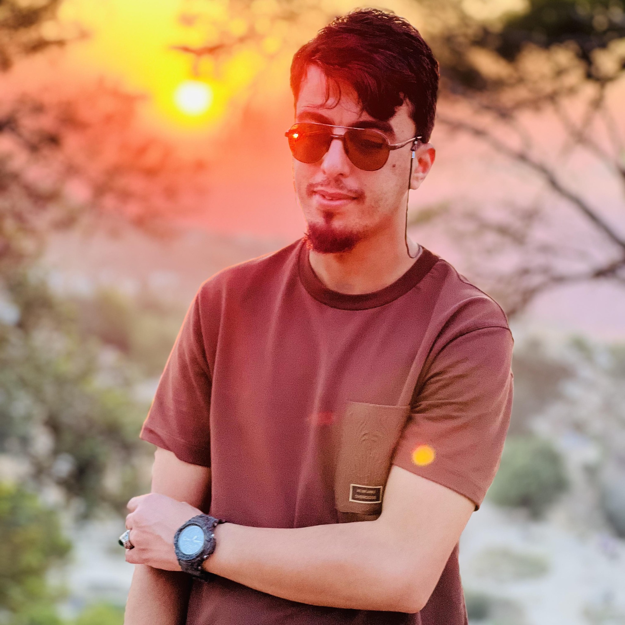 🤣هذا كان راقد بعد 17فبراير هذي وعيته #رالي_تي_تي | مصطفى اكريم | Facebook