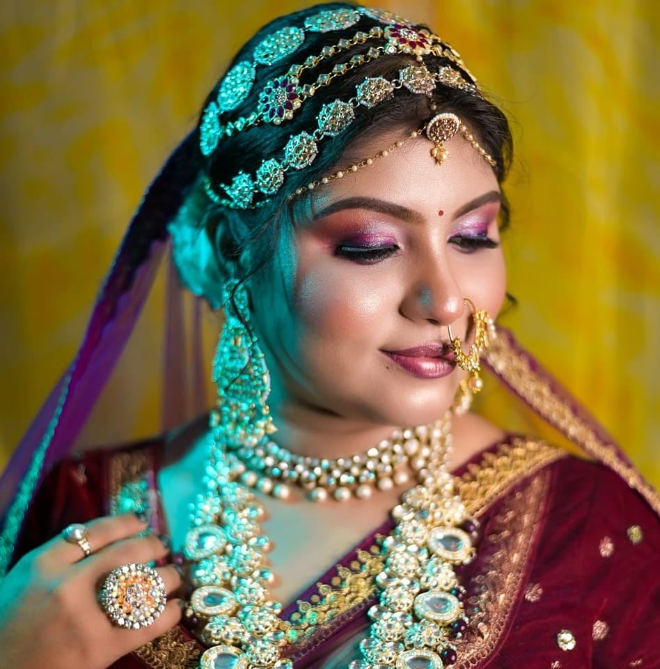 Papia Roy makeup & hairstyle
